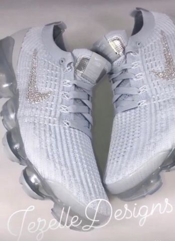 Image of Crystal Nike Air VaporMax Flyknit 3, White/Platinum, view 4, JezelleDesigns