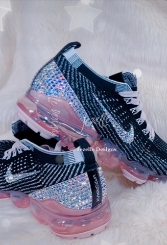Image of Custom Nike Air VaporMax Flyknit 3, Black/Pink Crystal, view 4, JezelleDesigns